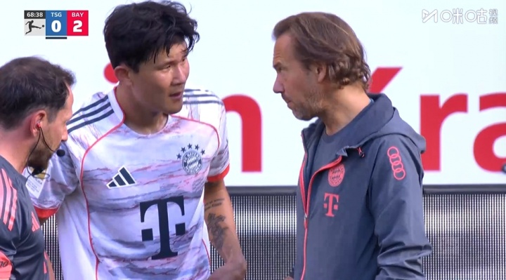 沒(méi)仁了！金玟哉受傷，鏡頭給到看臺上滿(mǎn)面愁容的德雷森和埃貝爾