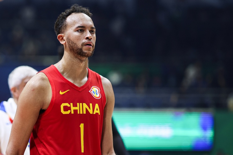 真摯的祝福！祝男籃首位歸化球員李凱爾32歲生日快樂(lè )！??