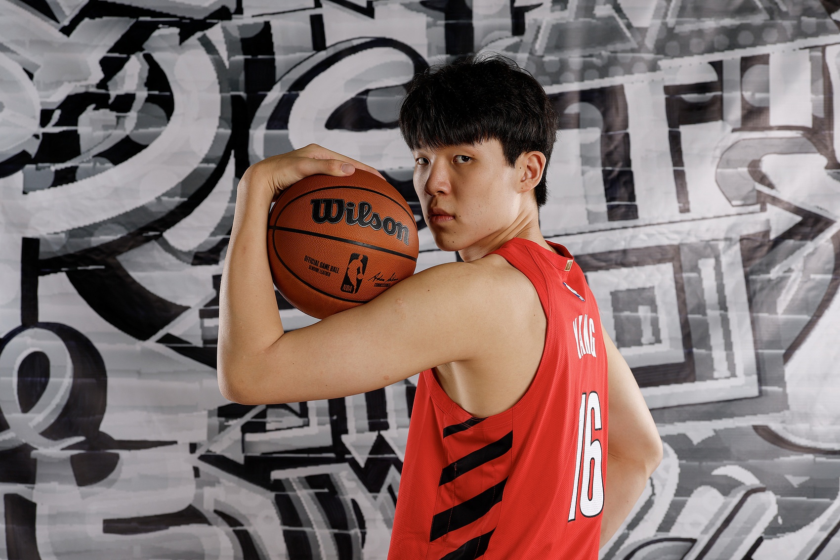 隊記：楊瀚森下賽季拿不到場(chǎng)均10+10 大概8+7+3就算不錯