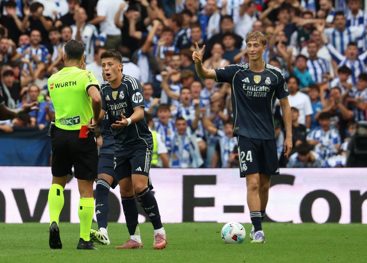 經(jīng)紀人：巴黎去年曾有意赫伊森，但球員認為在伯恩茅斯能穩定出場(chǎng)