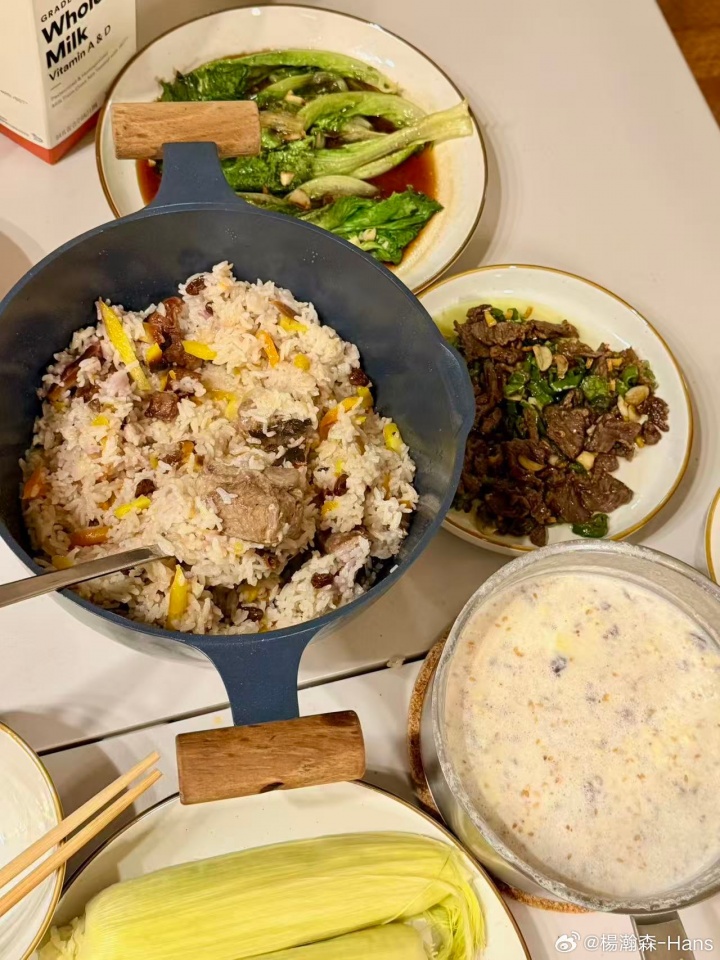 自己動(dòng)手豐衣足食！楊瀚森曬中國菜配文：??家的味道