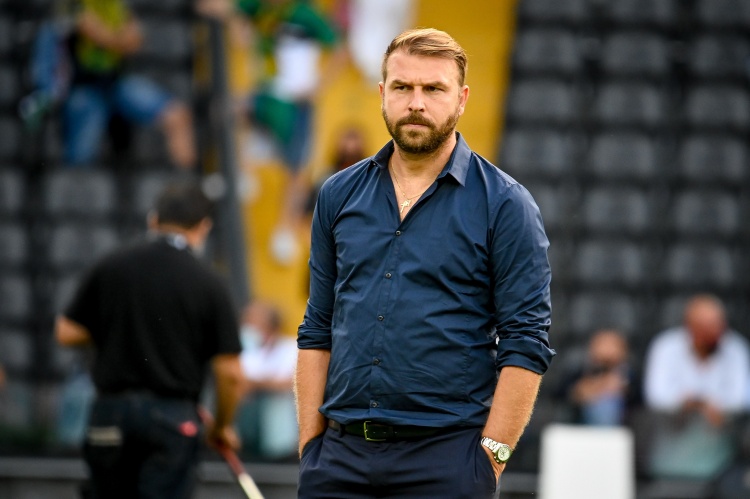 維羅納主帥：圖多爾批評裁判？我尊重他的觀(guān)點(diǎn)，但我們配得上平局