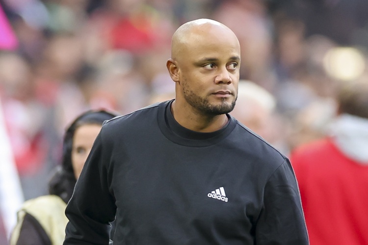 哈曼：孔帕尼的高強度戰術(shù)令我擔憂(yōu)，可能讓球員下半程頂不住