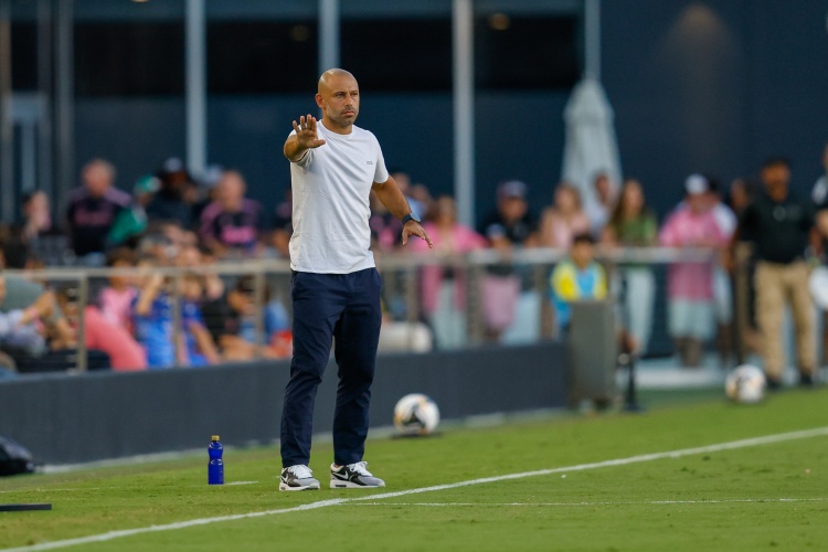 馬斯切拉諾：防守是我既擔憂(yōu)又重點(diǎn)關(guān)注的問(wèn)題，必須改進(jìn)