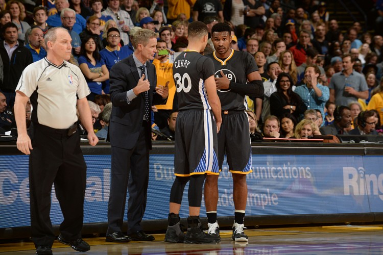 巴博薩談加盟勇士：科爾打電話(huà)讓我幫忙穩住球隊 我勸他別裁追夢(mèng)