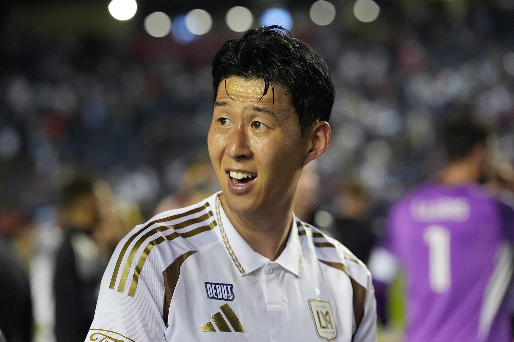 孫興慜談洛杉磯FC傳奇貝拉：當有一天我退役時(shí)，我希望能像他一樣