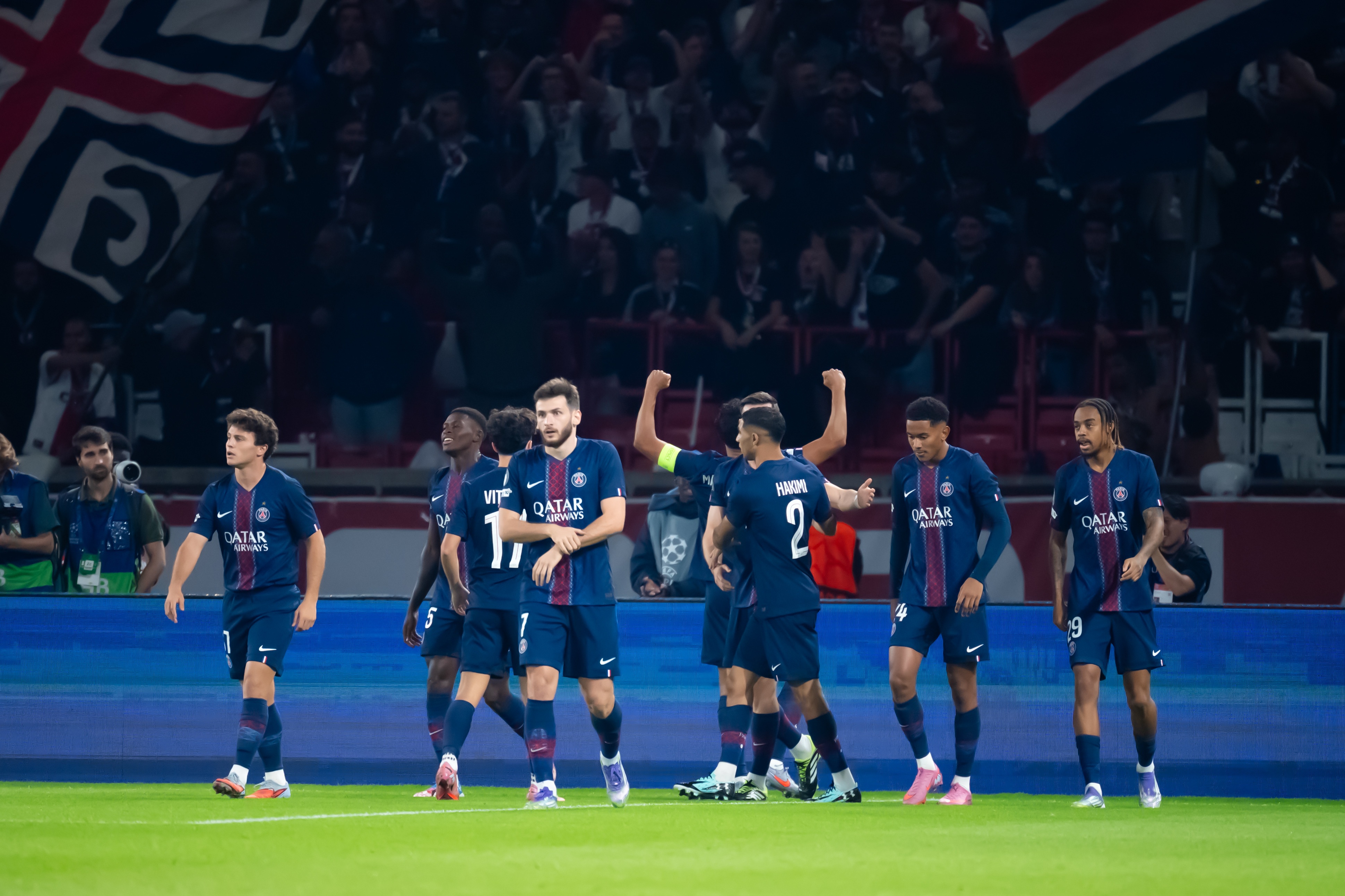 和金球頒獎撞車(chē)！法媒：巴黎很生氣，比賽推遲打亂了他們的計劃