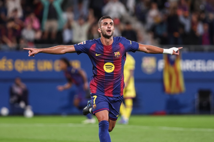 每體巴薩球員評分：費蘭8分，拉菲尼亞、佩德里、奧爾莫等五人7分