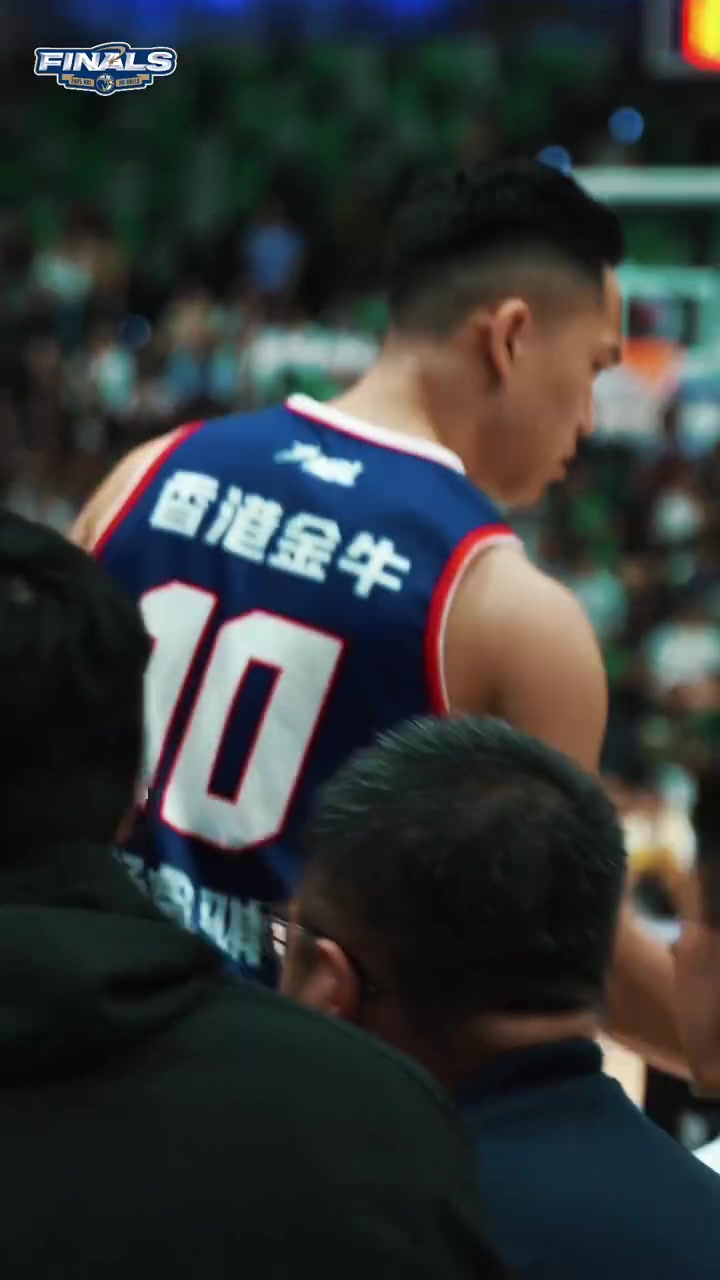 感謝各位球迷始終如一的熱愛(ài)與支持 你們是我們場(chǎng)上最強第六人！