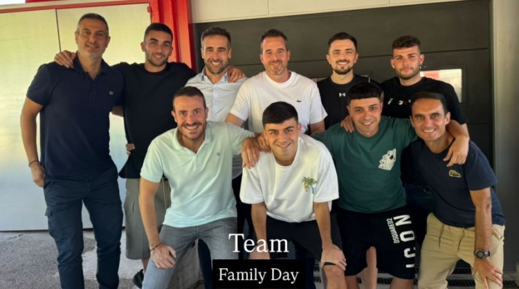 缺席頒獎典禮！本屆金球獎第11名佩德里曬家庭聚會(huì )合照