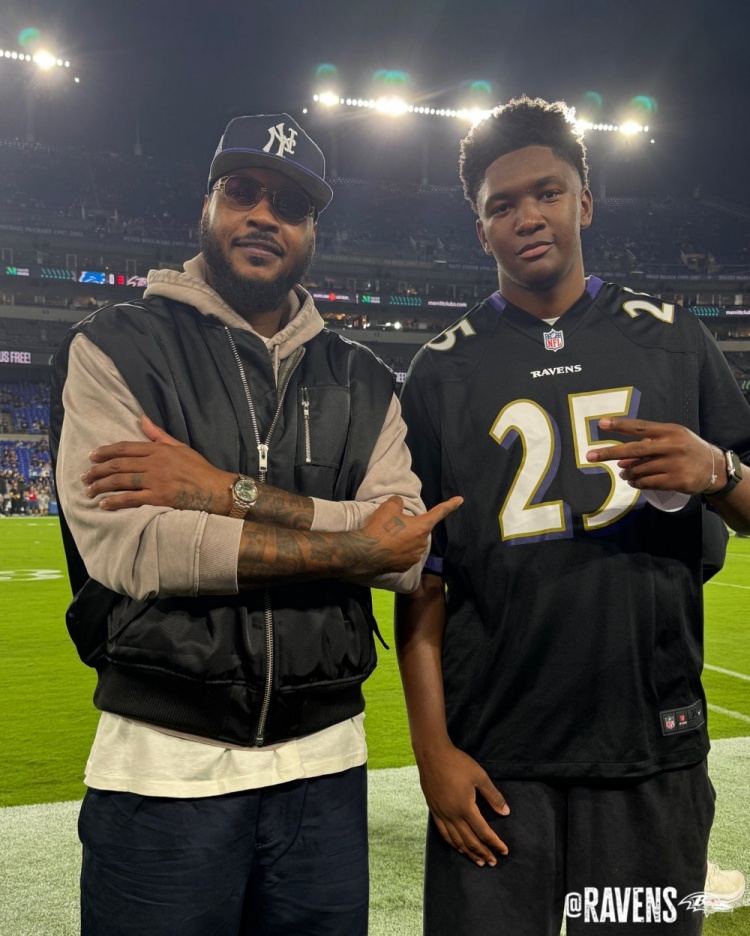 巴爾的摩出品！巴爾的摩烏鴉社媒曬安東尼&奎因主場(chǎng)觀(guān)戰照！