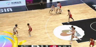 不夠準！李沅珊打滿(mǎn)上半場(chǎng)10投僅3中拿到12分2板 罰球4中4