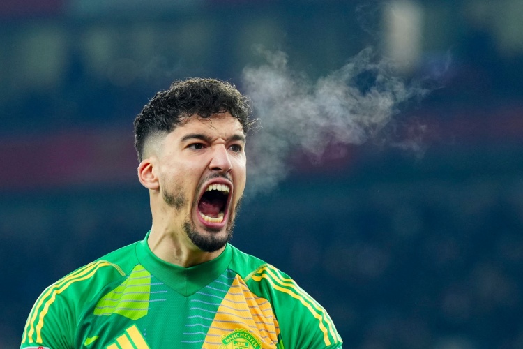 記者：曼聯(lián)的首發(fā)門(mén)將幾乎是英超最差的，索帥要為放棄亨德森負責