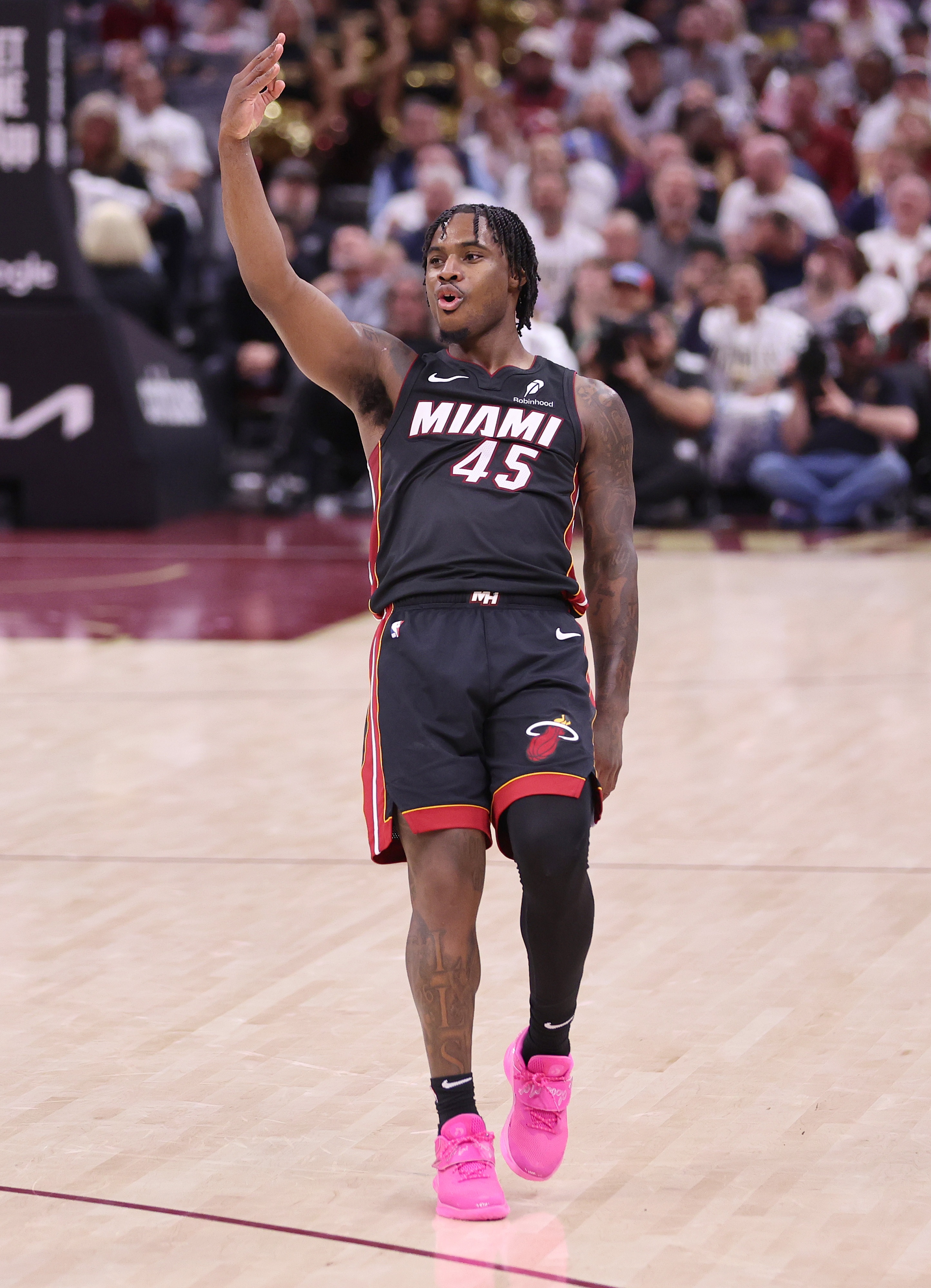 戴維恩-米切爾：我很適合熱火 這人人都很努力 沒(méi)人在乎誰(shuí)得分