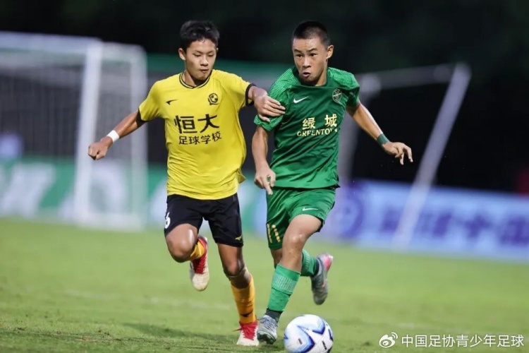 一場(chǎng)決賽，兩群少年，和一顆冠軍的心