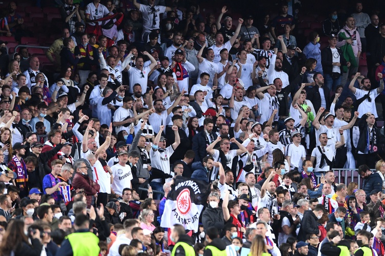 圖片報：那不勒斯11月份主場(chǎng)歐冠，但警方已禁止法蘭克福球迷購票