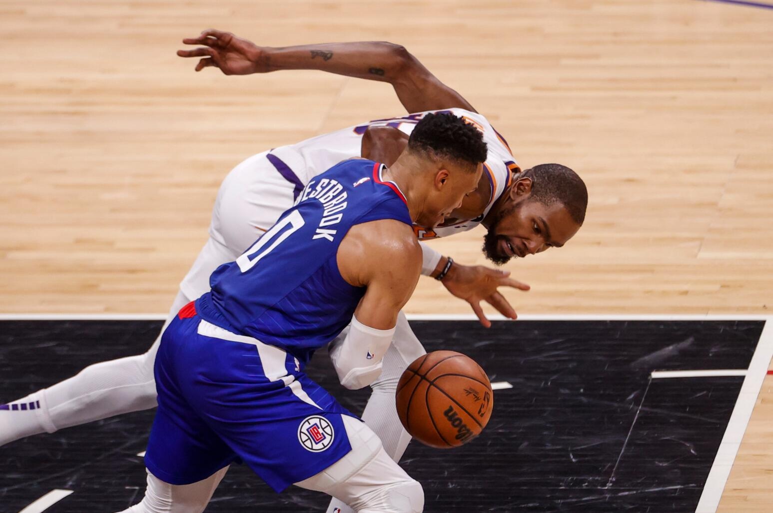 體育畫(huà)報：不建議火箭迎回威少 KD或不愿意&影響阿門(mén)和小謝的成長(cháng)