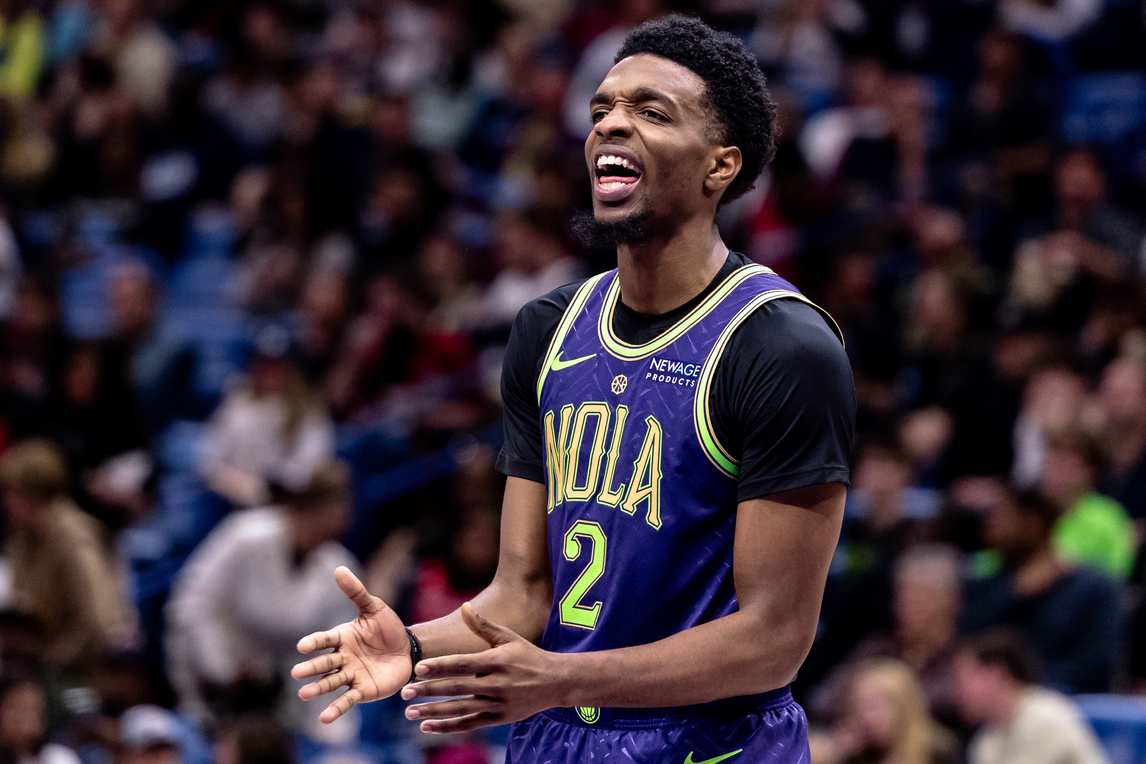 赫伯特-瓊斯：新合同不會(huì )改變我的著(zhù)裝 只希望家人過(guò)得好