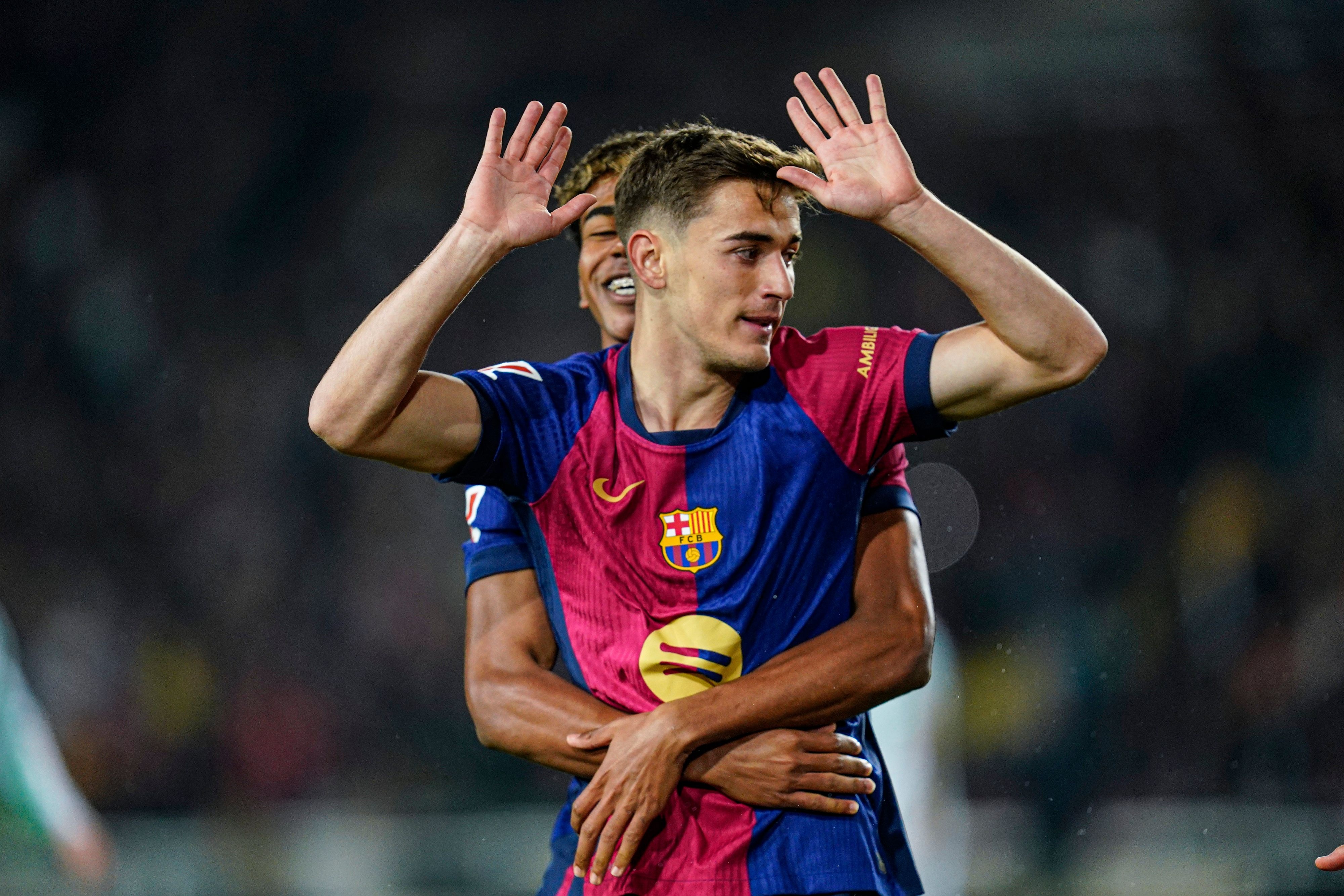 歇半年！世體：加維接受膝蓋手術(shù)后恢復樂(lè )觀(guān)，預計恢復時(shí)間5個(gè)月