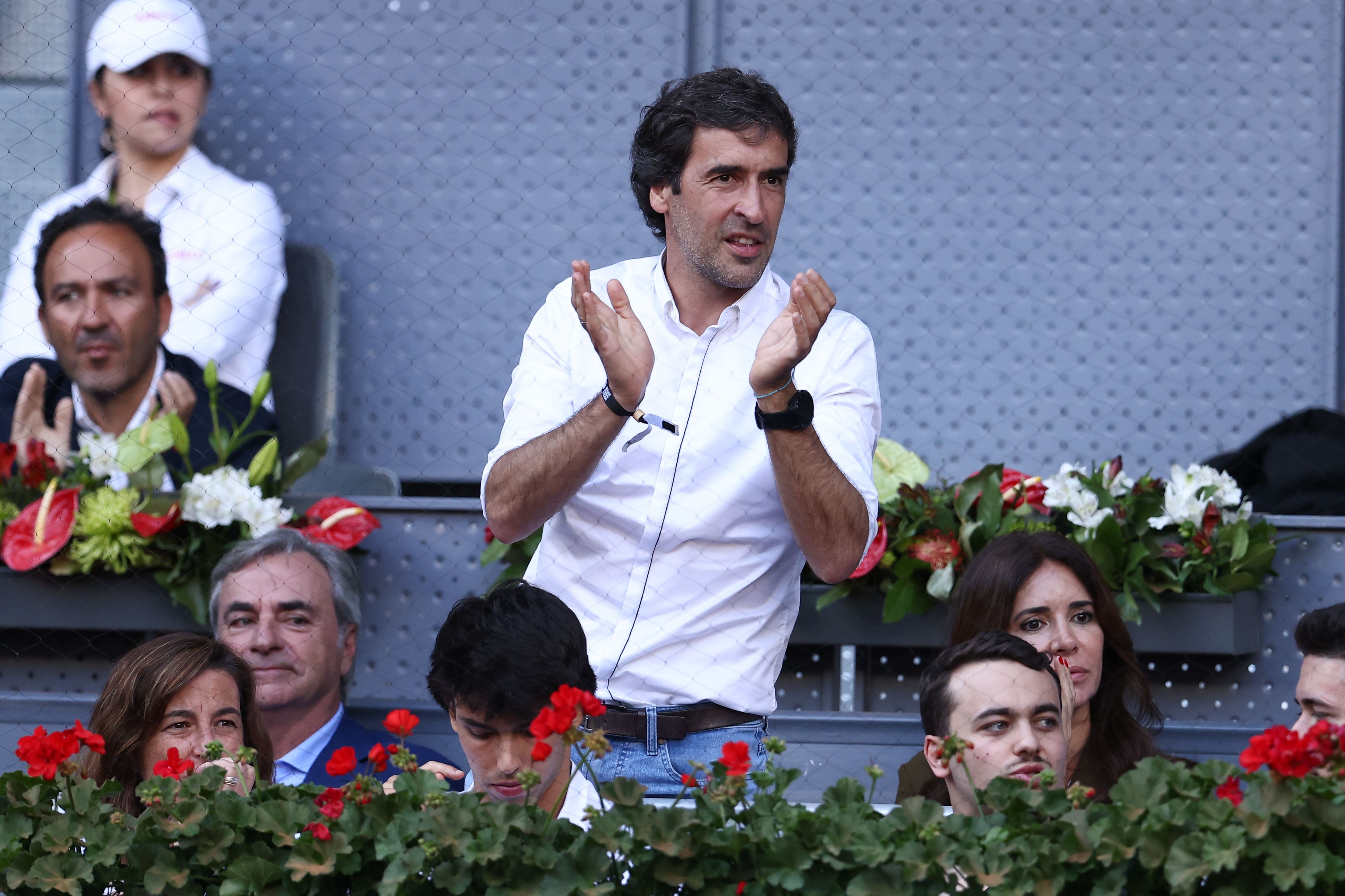 試水德甲？圖片報：勞爾已被推薦給門(mén)興，前者隨時(shí)愿意執教