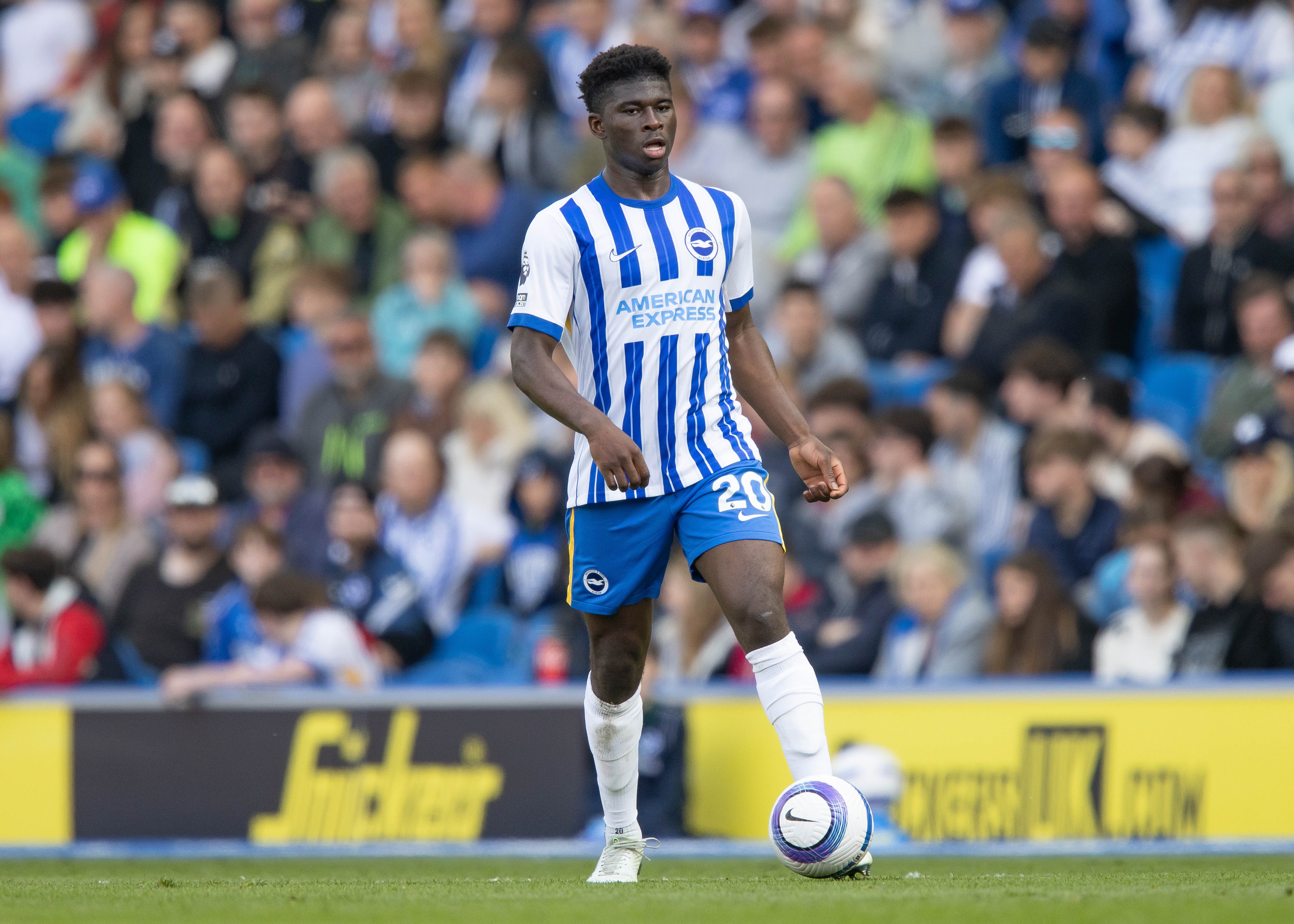 二選一？綠帽哥：巴萊巴家人近日分別拜訪(fǎng)了安菲爾德和老特拉福德