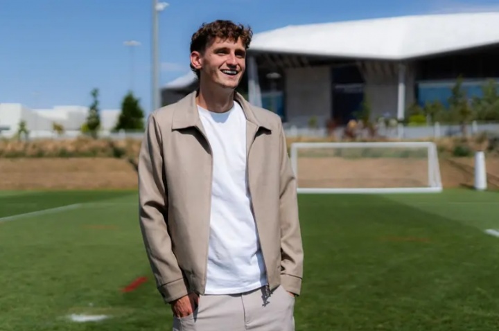 莫頓：法甲的節奏和英超一樣快，我需要適應這里并了解判罰尺度