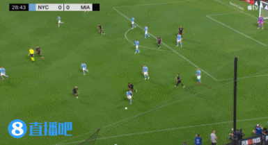 差點(diǎn)一條龍！紐約城前鋒連過(guò)邁阿密?chē)H后防兩人，打門(mén)擊中立柱！
