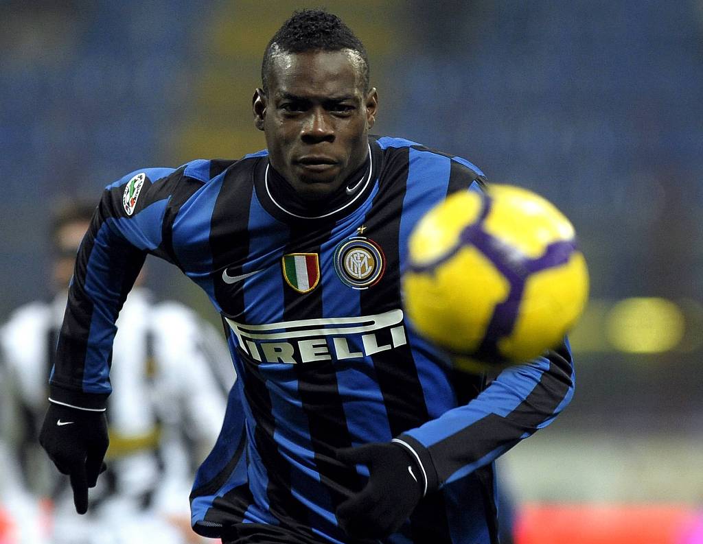 馬特拉齊：當年歐冠戰巴薩巴洛特利非常消極，賽后我給了他兩巴掌