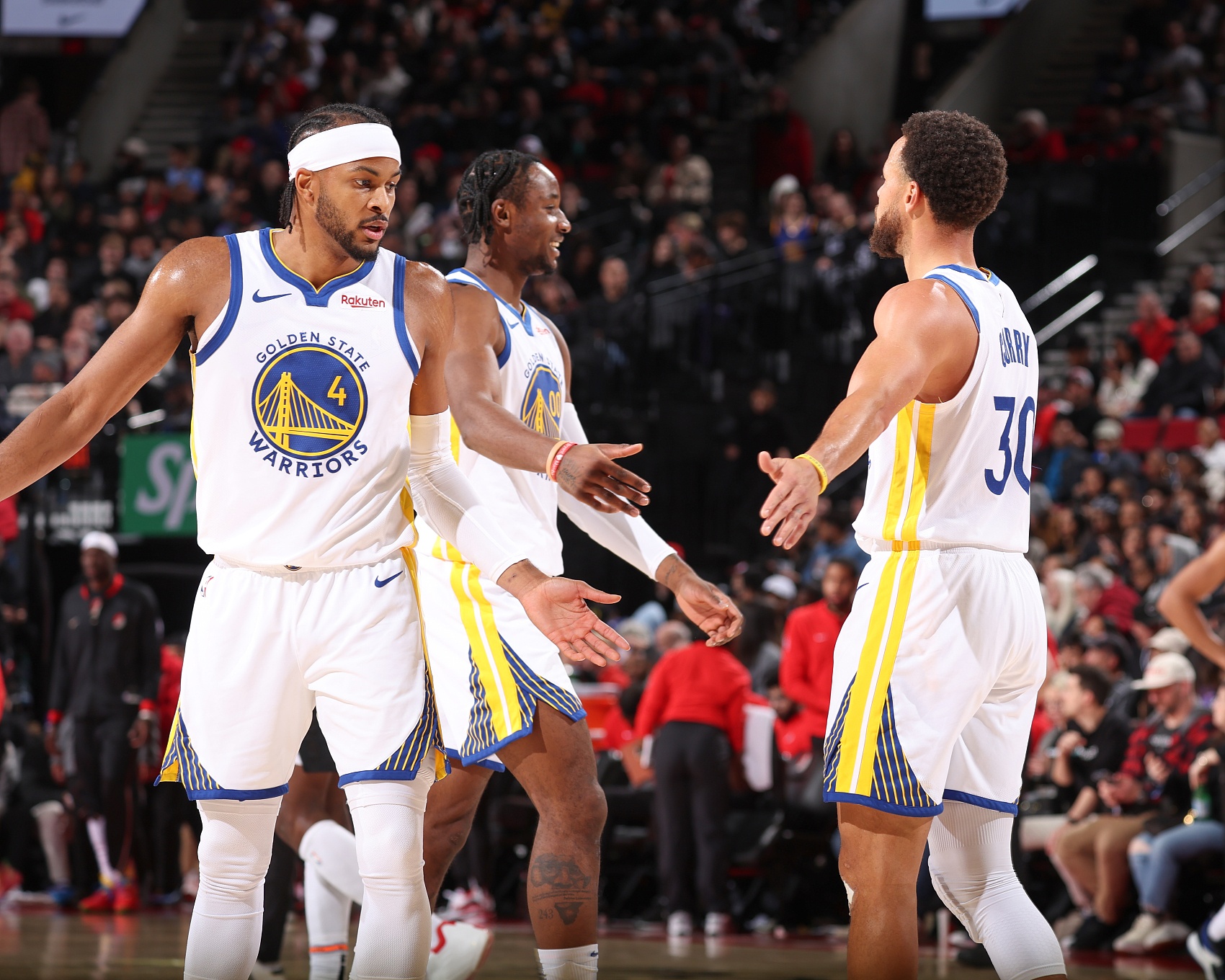 名記：國王只會(huì )做選秀權保護方面的讓步 勇士不想出穆迪或希爾德