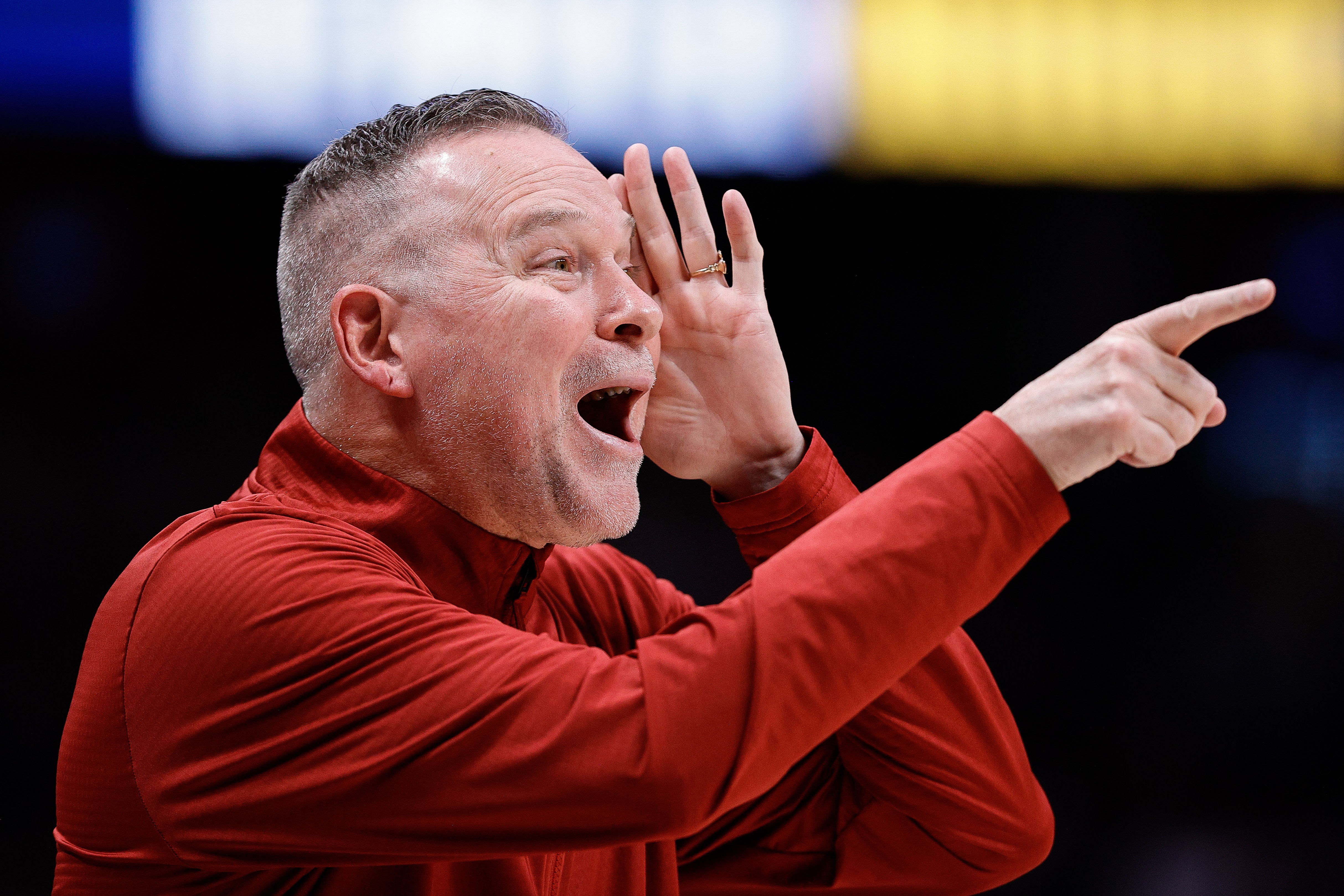 波特：我對馬龍愛(ài)恨交織 他很?chē)绤?但無(wú)論如何感謝他最初給我機會(huì )