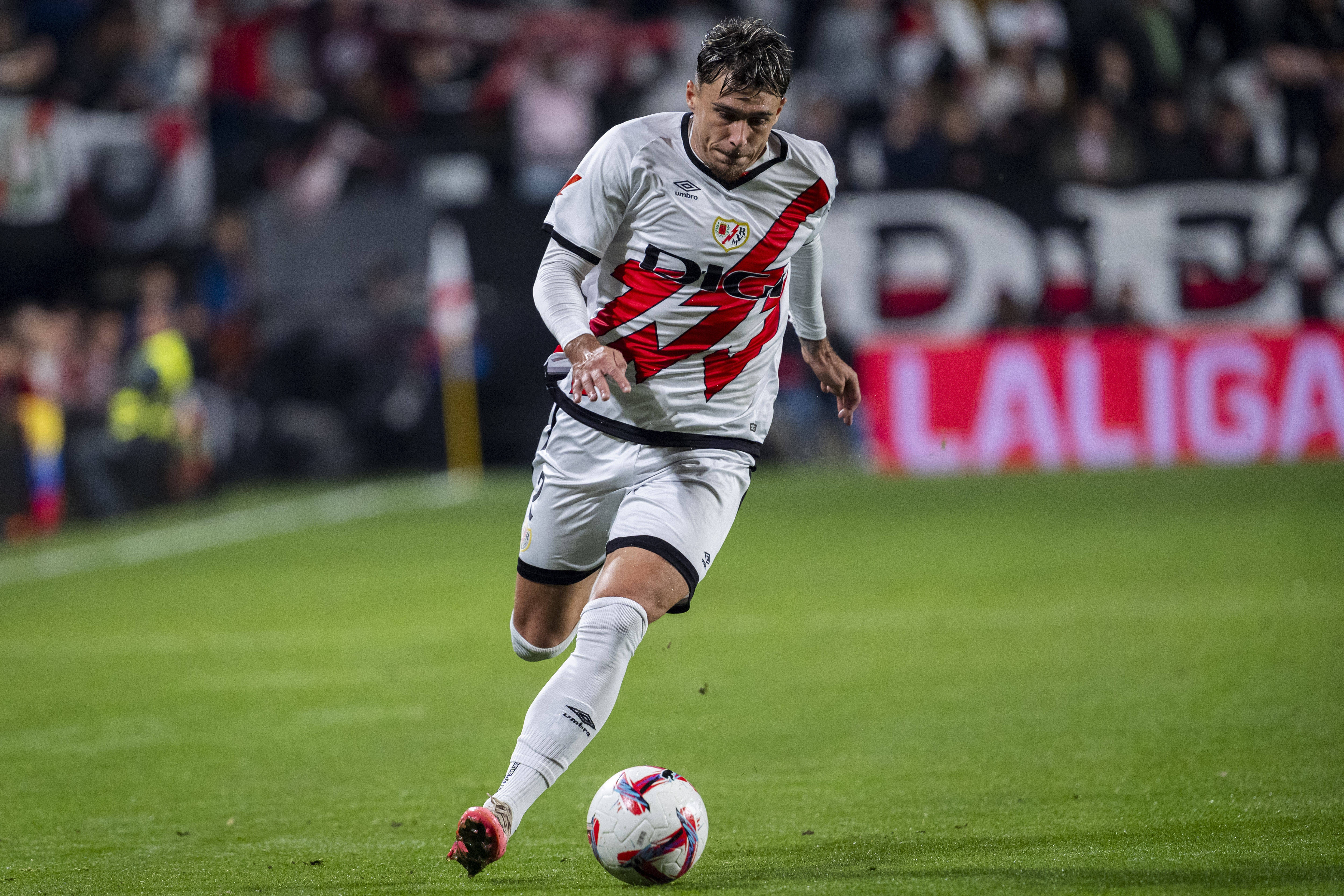 心理戰？世體：巴列卡諾開(kāi)場(chǎng)遲到數分鐘引馬競不滿(mǎn)，最高罰3000歐