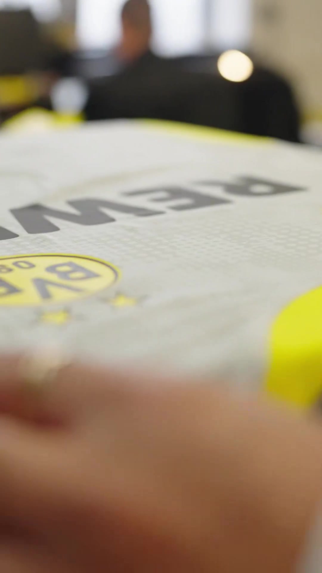 擴大合作！多特官方：REWE成為俱樂(lè )部訓練服贊助商