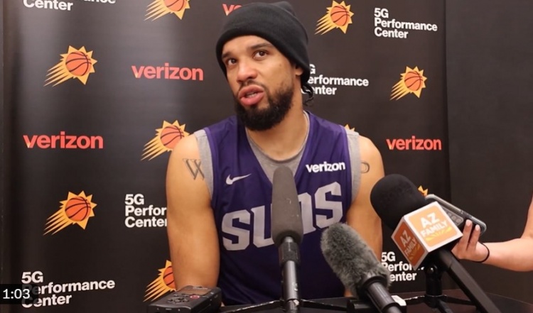 狄龍：我一被交易就立刻聯(lián)系了布克 當初防守他可是巨大挑戰