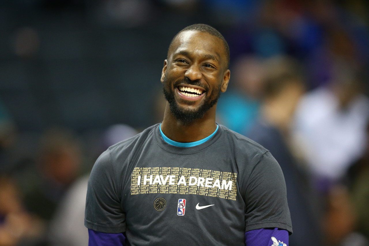 最喜歡的NBA隊友？林書(shū)豪：肯巴在內 他和庫里場(chǎng)下友善&場(chǎng)上殺手