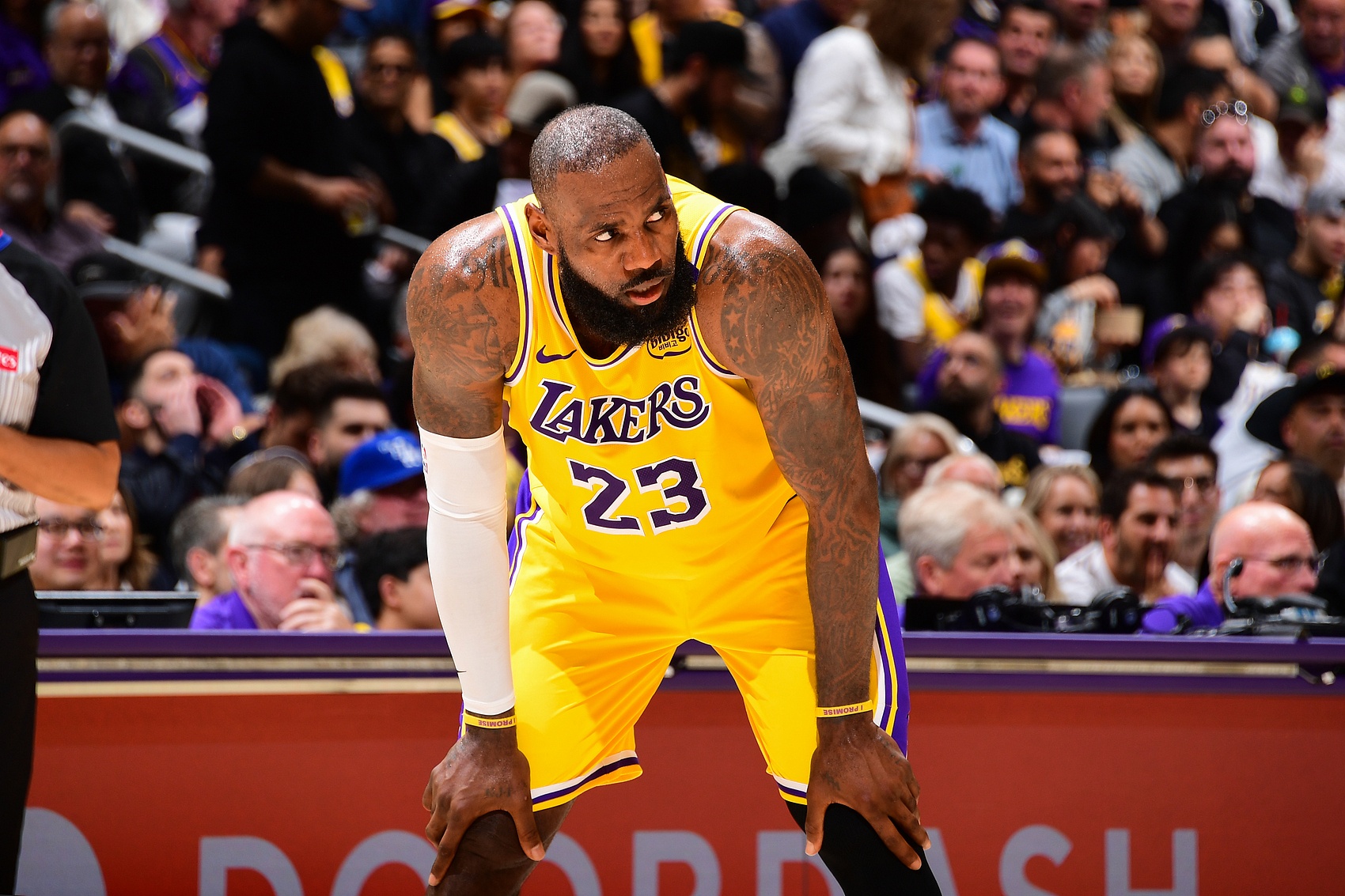 23年頭一遭！本賽季是詹姆斯生涯首次背負“打完就到期”的合同