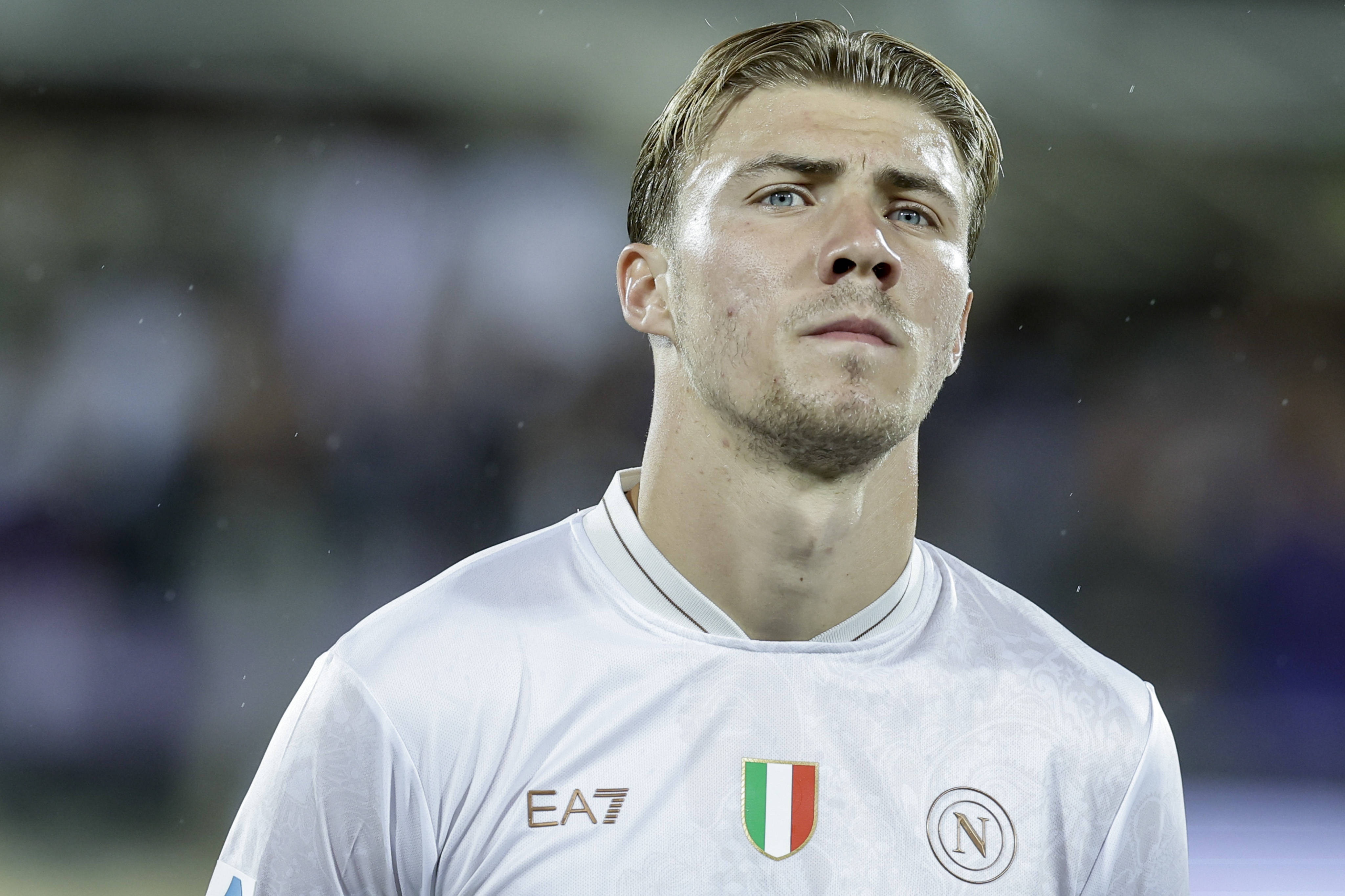 霍伊倫：米蘭也想簽我？我在那不勒斯很開(kāi)心 我的偶像是C羅