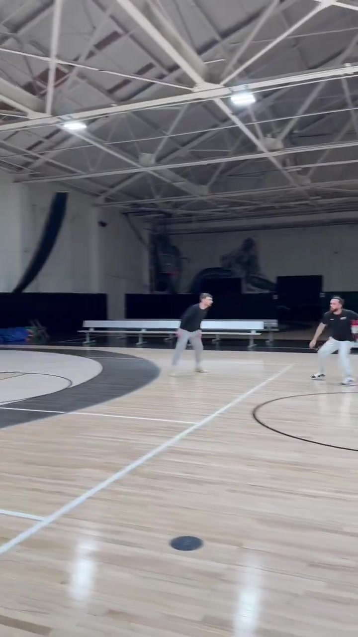 經(jīng)紀人曬庫明加訓練：25-26賽季最后的系統性準備訓練