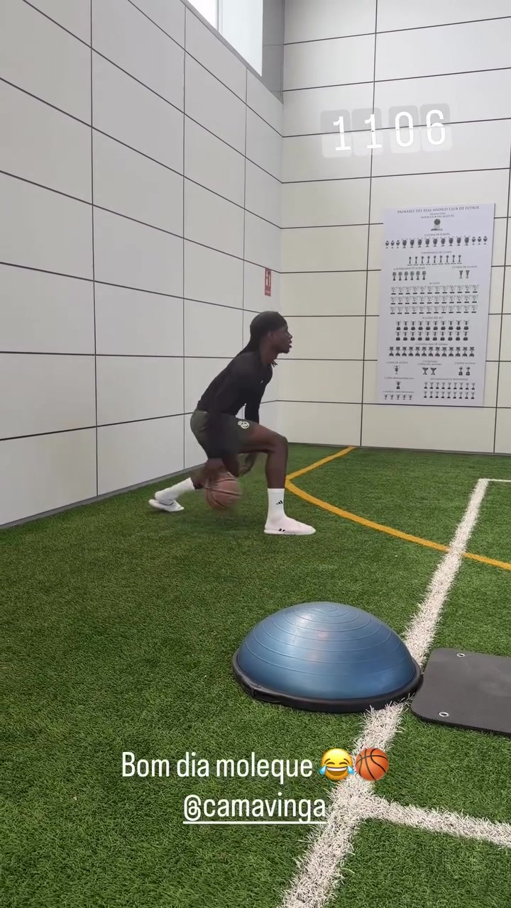 ??羅德里戈曬卡馬文加打籃球視頻，嫻熟胯下運球+遠投命中