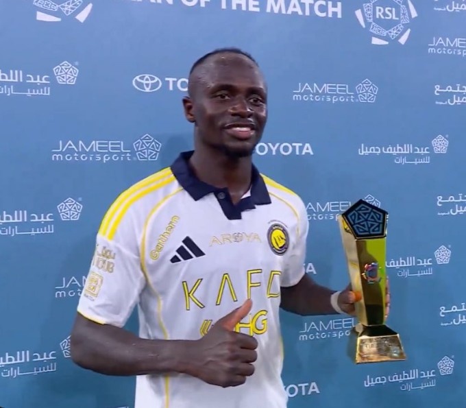 傳射建功！馬內當選利雅得勝利2-0吉達聯(lián)合全場(chǎng)最佳球員