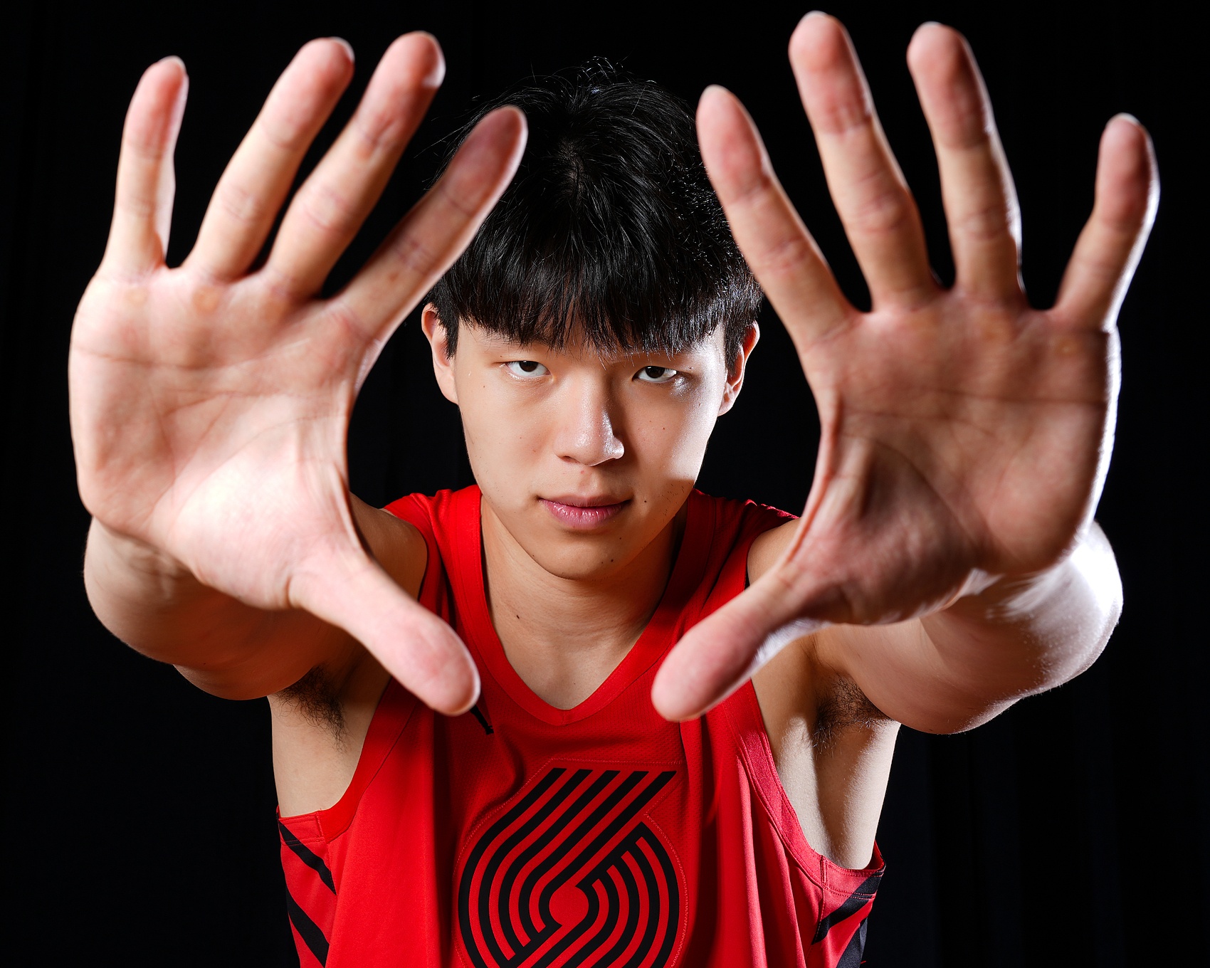 楊瀚森：“開(kāi)拓者”對我意義非凡 我會(huì )努力在NBA開(kāi)拓出自己的路