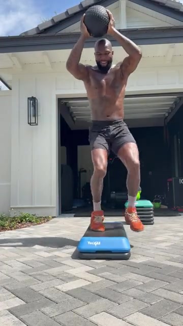 多米尼克-瓊斯：我拒絕了簽約一支CBA球隊 對我來(lái)說(shuō)是時(shí)候休息了