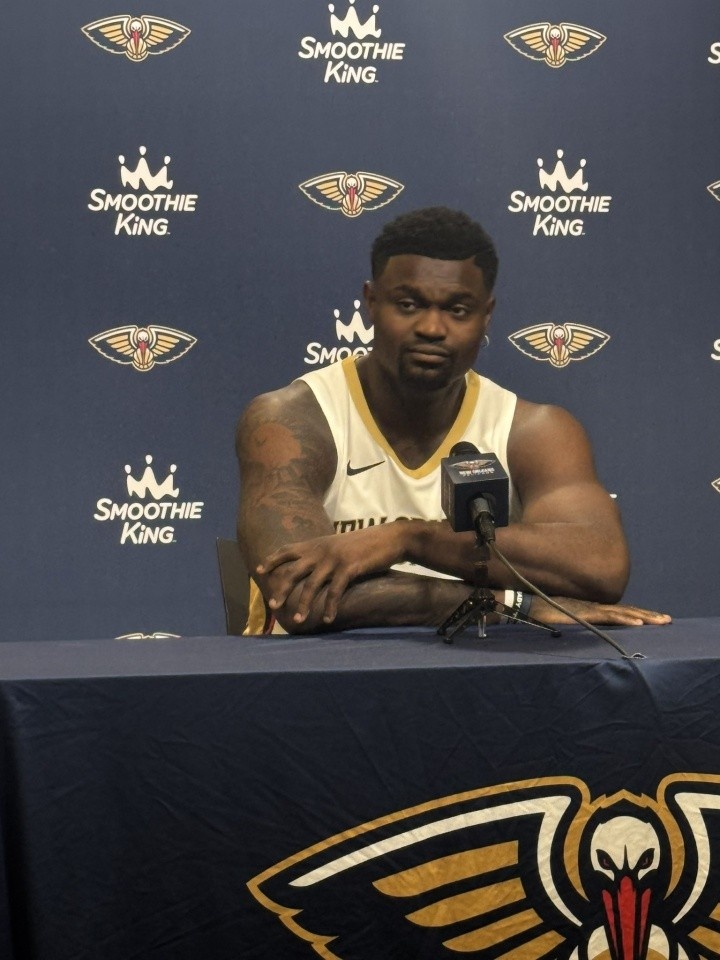 這次來(lái)真的！錫安上賽季注冊體重129kg 現在瘦到了120kg