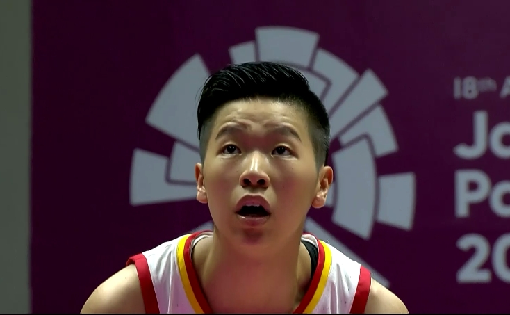 教練帶隊贏(yíng)球！黃思靜18分鐘三分10中6砍20分 正負值+27冠絕全場(chǎng)