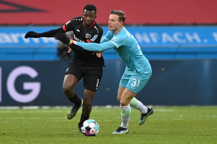 塔普索巴：在過(guò)去這一周，勒沃庫森花了大量時(shí)間培養團隊凝聚力