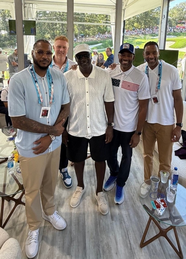 都是大咖！喬丹、安東尼、卡特和麥迪在萊德杯合影留念