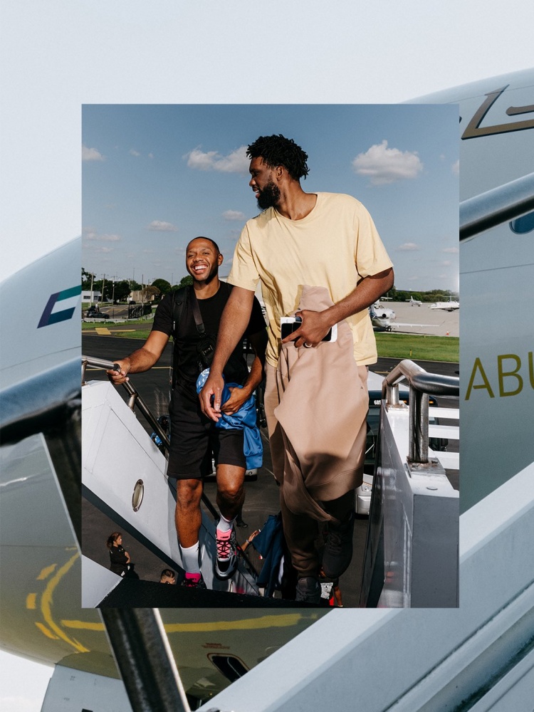 出發(fā)！76人曬球員登機照 啟程阿布扎比備戰季前賽