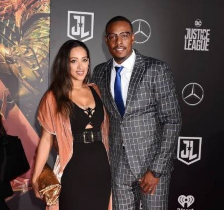 真的？皮爾斯：我身邊有很有魅力的單身女性 但我并沒(méi)有想法