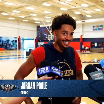 普爾答記者問(wèn)：哇~ 你的問(wèn)題真像一拳打在我的鼻子上