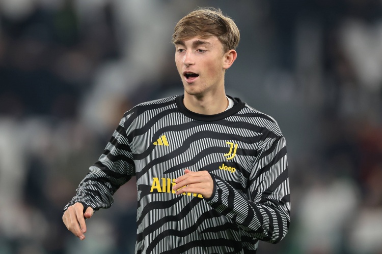 被尤文“賤賣(mài)”，赫伊森父親：通知離隊時(shí)如同晴天霹靂，無(wú)法理解