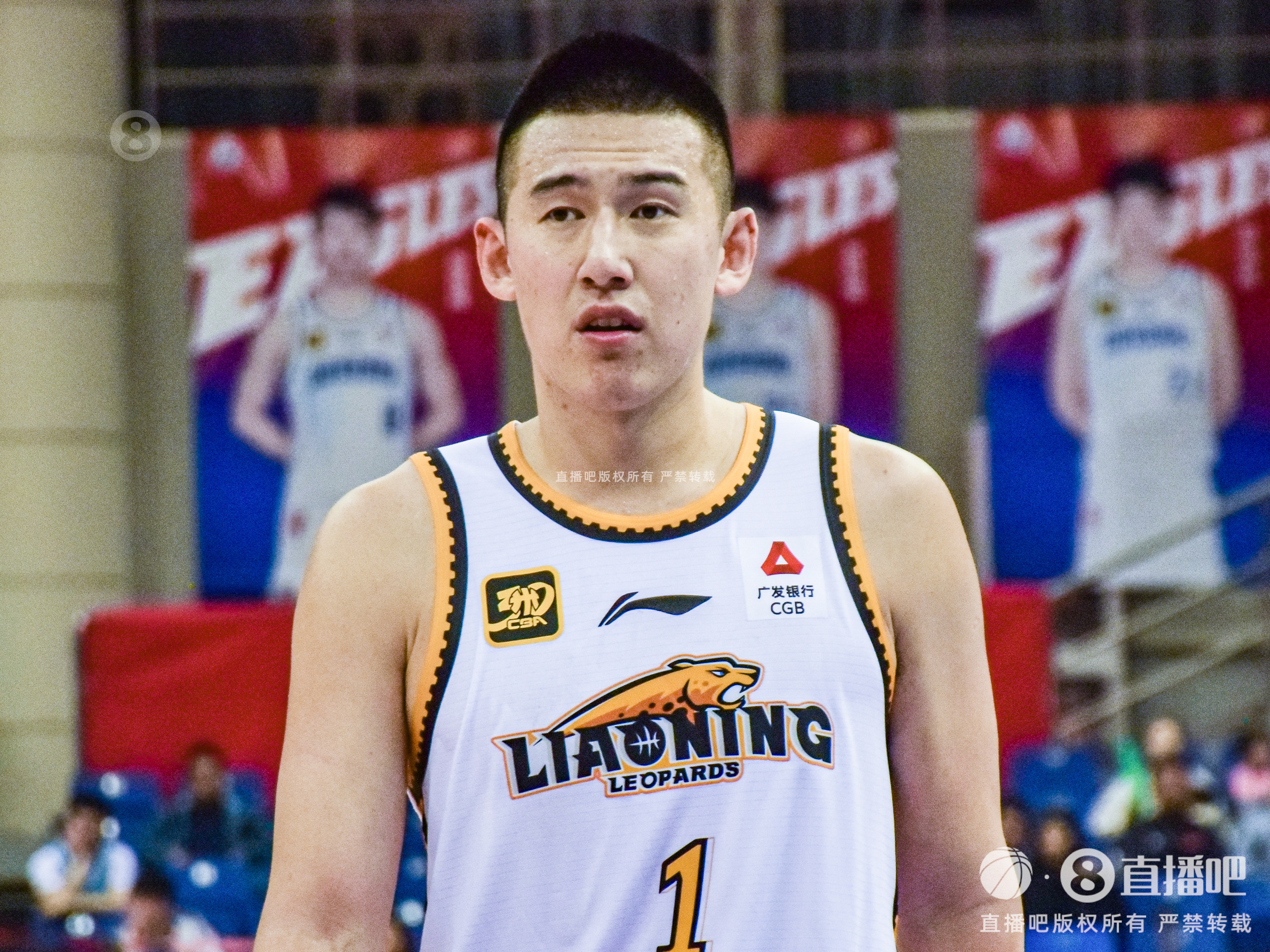 媒體人：付豪熱身賽遭張益炅抱摔 好在檢查后顯示無(wú)結構性損傷